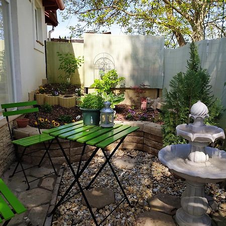Mendei Vendeghaz Appartement Buitenkant foto